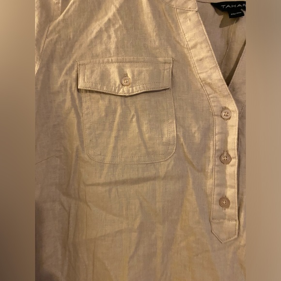 Brand new without tags TAHARI - Women's
Adjustable Length Sleeve Shirt XXL - Picture 4 of 10